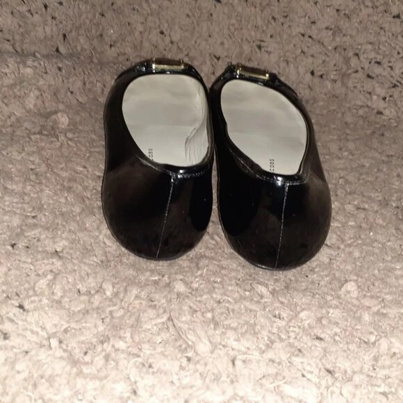 MARC BY MARC JACOBS-Black Patent Ballet Flat/Gold Plaque-Sz 37-Near Mint - Picture 5 of 7